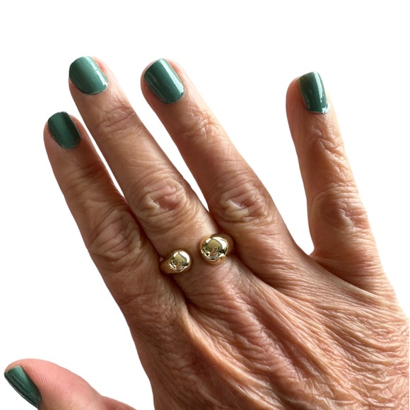 Chunky Gold Plated Modern Ring - Picture 4 of 5